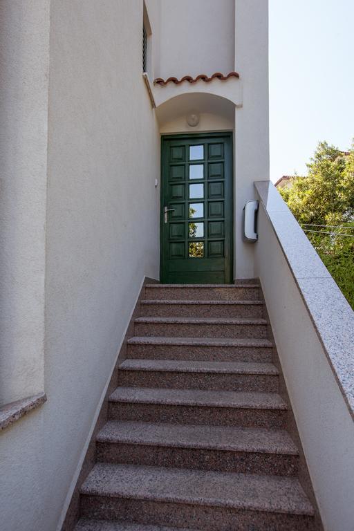 Apartments Delfin Krk Town Exterior foto